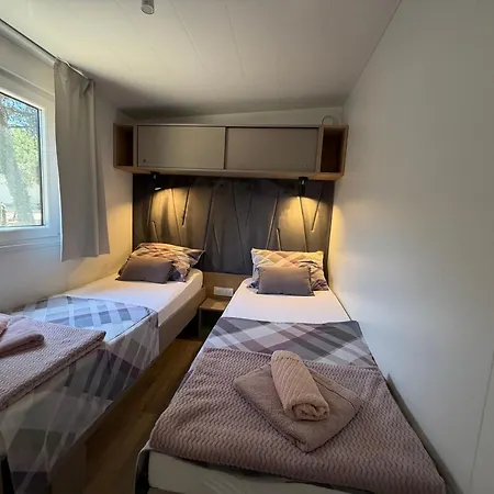 Mobile Agava 2 Semesterbostad *